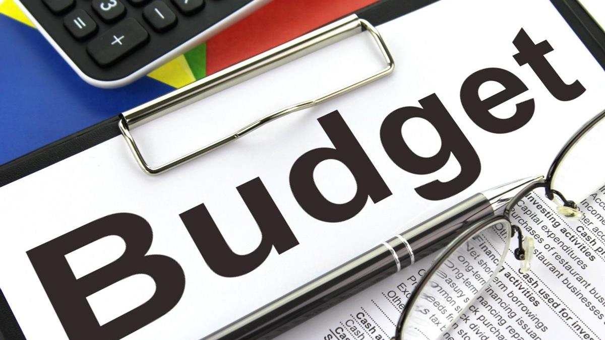 How to Navigate Big Expenses Without Breaking Your Budget