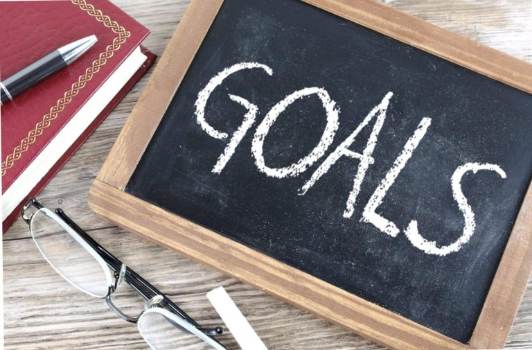 How to Set Monthly Spending Goals and Stick to Them